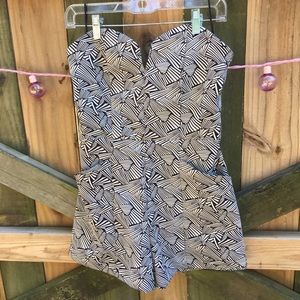 ALYTHEA Strapless Romper